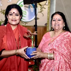 Receiving a token of appreciation at the Springdales School seminar. My goal is always to make these engagements real conversations, not just one-way lectures.