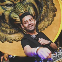 Another shot from a roaring night at Badmaash. On the mic and ready to get the party started.