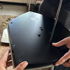 Behind the scenes of a reference stereo installation. Here, we are assembling the stand for a TAD speaker, a crucial step for ensuring stability and optimal acoustic performance.