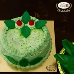 For those who love the refreshing taste of paan, our Paan Cake is a must-try. It captures the unique aromatic flavors of betel leaf and gulkand in a soft, delicious cake.