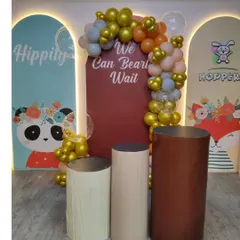 Another "We Can Bearly Wait" baby shower setup, this time with different backdrops and plinths, showing our range of decor options.