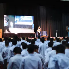 I am grateful to Yenopoya University for trusting me to introduce a "fitness management" course into their degree syllabus. This image shows me at a student orientation program, marking the successful completion of the first semester.