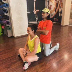 A happy moment with a client after a great session. My goal as a mentor is to make dancing a shortcut to happiness for you.