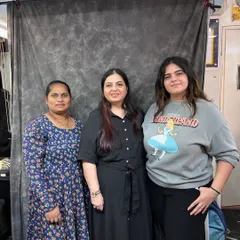 Posing with attendees after a successful seminar. I love connecting with passionate artists and sharing my knowledge.
