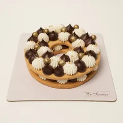 My Cream Tart Cakes can be customized into any alphabet, number, or shape. This 'O' tart features a crunchy biscuit base with vanilla mascarpone and Belgian chocolate ganache.