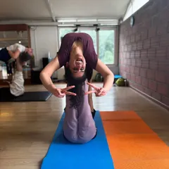 The smiles say it all. Our Shared Gravity workshop is all about play, trust, and exploring what's possible when we move together.