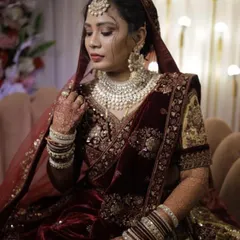 A vision in velvet and sparkle. This bride chose our grand white stone bridal set for her big day, and she looks absolutely breathtaking.