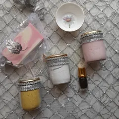 Here’s a look at the contents of a typical bridal hamper. It includes a selection of my handmade products like a Rose Garden soap bar, Ubtan Body Polish, a Butterfly Pea Flower Face Pack, and more, all curated to help a bride-to-be glow.