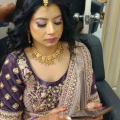 A closer look at one of our engagement makeup creations. We focused on soft, romantic pink tones for the eyes and lips, paired with a dewy base to give the client a fresh and radiant glow for her special ceremony.