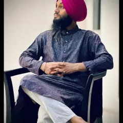 Another portrait from my trip to Kolkata. As a traveling musician, I get to see many beautiful places and meet wonderful people.