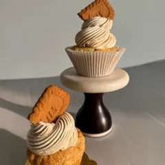 For those who love a bit of spice, my Lotus Biscoff cupcakes are a must-try. They have a Biscoff-infused sponge and frosting, topped with a crunchy Biscoff biscuit.