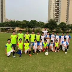 Our victorious Under-11 team, proud after a well-played friendly match. These experiences are crucial for building confidence and team spirit.