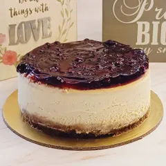Our Blueberry Cheesecake is a classic for a reason. The creamy, tangy cheesecake sits on a crisp biscuit base and is topped with a generous layer of sweet blueberry compote.