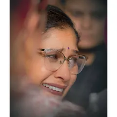 The happy tears of a loved one. These are the real, unplanned feels that I strive to capture, the moments that tell the true story of the day.