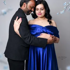 An intimate embrace. These are the moments I aim to capture, the quiet connection between a couple as they await their baby.