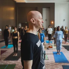 The legendary yoga teacher Eddie Stern leading a workshop at our event. His presence and teachings on breath and movement left a profound impact on all of us.