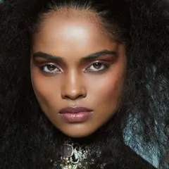 A student from our Mumbai academy created this stunning look, featuring voluminous natural hair and sculpted glam, elevated with statement jewels.