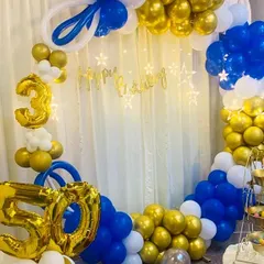 We love celebrating big milestones. This elegant blue, white, and gold balloon ring was for a special 50th birthday celebration. We can create sophisticated party decor for adults, perfect for making any milestone birthday memorable.
