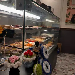 One of my evil eye keychains spotted out in the wild! A client sent me this photo of their keychain at a cafe. It's a stylish way to keep bad vibes away.