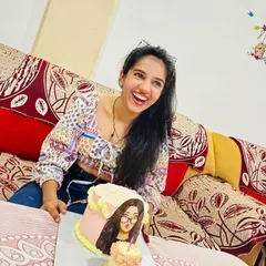 Swipe to see our happy client with her custom blow-out cake. Her smile says it all.