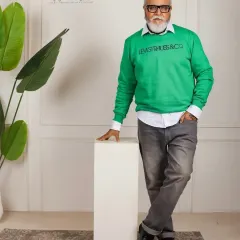 Another shot of the celebrity actor, showcasing his confident pose and the flawless makeup that enhances his charismatic presence.