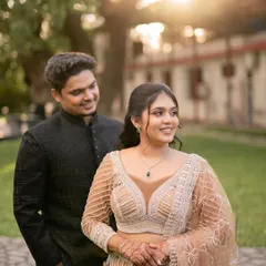 A beautiful outdoor portrait of the engaged couple, bathed in the warm glow of the setting sun. I love using golden hour light to create magical engagement photos.