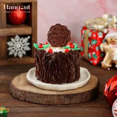This Dutch Truffle Christmas Special Bento Cake features a rich chocolate flavor with a festive yule log design. It's a perfect little cake for a cozy holiday moment or as a sweet gift.