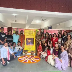 Another moment with the participants and hosts of our workshop. The enthusiasm and curiosity from students and teachers alike are always inspiring.