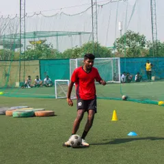 A player navigates the agility course as part of the Needbase Tiebreakers Challenge. This unique skills test is a fun addition to our events.