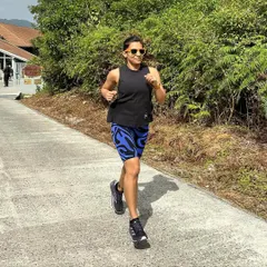Unleashing my inner athlete with these stylish and functional Craycol sunglasses. They are anti-slip, polarized, and UV-protected, making them perfect for any outdoor workout.