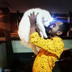 This is the connection I strive for. A relationship built on mutual respect and positive experiences, where the dog is happy, confident, and eager to be with you.