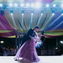 Capturing the energy of Tejal and Chetan's first dance during their sangeet. My goal is to freeze these dynamic, high-energy moments with cinematic flair, from the perfect dip to the joyful expressions.