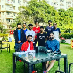 An outdoor team meeting with the Squfit players. We discuss strategy, goals, and support each other's development on and off the court.