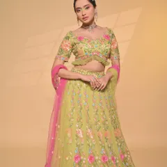 Another beautiful full-length shot of a student's work, showcasing a perfectly coordinated look from head to toe.
