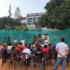 An essential part of our camps is the Q&A session. Here, we are addressing a group of young athletes and their parents, discussing the nuances of the US college tennis recruiting process and what coaches are really looking for.