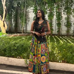 Another shot of my Dandiya night look. The flair of the ghagra is essential for those beautiful twirls in Garba, and I incorporate these movements into my choreography.