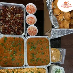 We ensure every part of your meal is covered with our bulk food delivery. This order includes trays of Misal Pav, Gulab Jamun, and fresh pav, making it easy to host a complete and delicious meal for your guests.