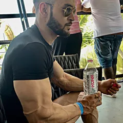 A dream takes sweat, determination, and hard work. This shot captures the vascularity that is a result of low body fat and consistent training.