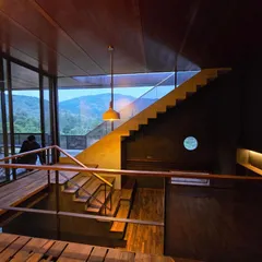 Navigating a hilly terrain requires a thoughtful approach to transitions. The staircases at Villa Soham are designed as open, flowing elements that connect levels while maintaining a constant visual relationship with the mountain view.