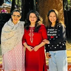 With my dear friend and host Rujuta Diwekar at her beautiful Sonave Farms. It is always a pleasure to perform for people who have a deep appreciation for art and culture.