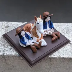 This birthday cake topper, featuring two girls and their horse, was another piece for a loyal customer. It makes me so proud to be a part of her family's celebrations year after year.