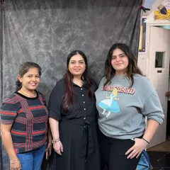 More happy faces from my September seminar. Building a community of artists is one of the best parts of what I do.