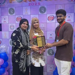 A proud moment being felicitated on stage at the Khatri Youth Foundation event. It's always a pleasure to be recognized for my work and to connect with the organizers and my community.
