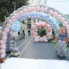 The grand entrance to a teddy bear themed party. The massive balloon arch creates an impressive welcome for all the guests arriving at our venue.