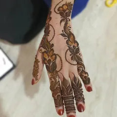 Massallah, look at this incredible piece by one of my students! This shows the kind of professional-level skill you can develop in my classes, even if you are a beginner today.