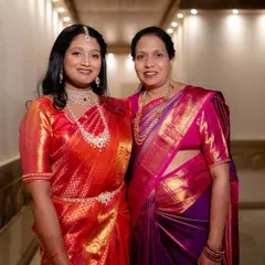 A beautiful moment with Sanjana and her mother at the reception. I specialize in makeup for all ages, including mature skin, ensuring everyone in the family has that special glow. It's so important that mothers feel just as radiant as their daughters on the big day.