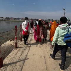 The path to the holy dip is a pilgrimage in itself. Walking alongside countless others, all drawn by a common faith, is a powerful experience of unity and devotion.