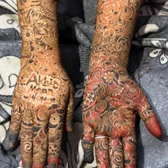 "Akhir Maan Hi Gaye" (They finally agreed). This fun, personalized design shows a beautiful transition from a fresh red stain to a deeper color.