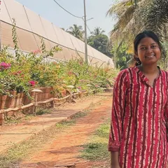 Meet Sumalakdha, an enthusiastic member of our team. Her prior experience in agriculture and her positive attitude make her a joy to work with.