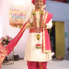 A handsome Maharashtrian groom in his traditional wedding attire, including the 'pheta' (turban). My grooming service ensures a fresh and polished look.